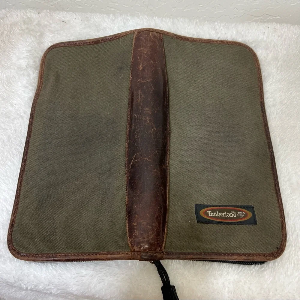 Vintage 90’s Timberland Passport Wallet Canvas and Leather